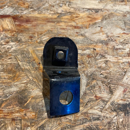 Original GM Opel Rekord B Halter Stoßstange hinten rechts Neu