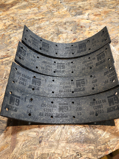 Original GM Opel Kadett E Bremsbelagsatz (5.6 stark) Neu