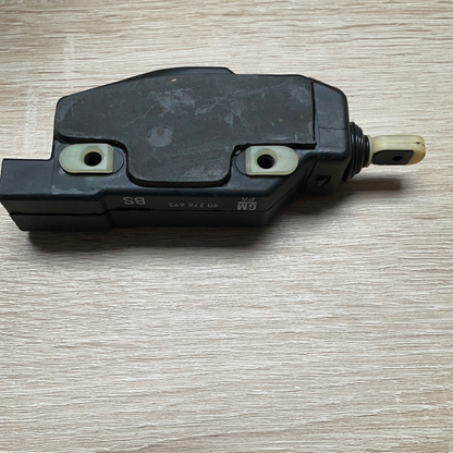 Original GM Opel Omega A Senator B Motor Türverriegelung vorne rechts Neu