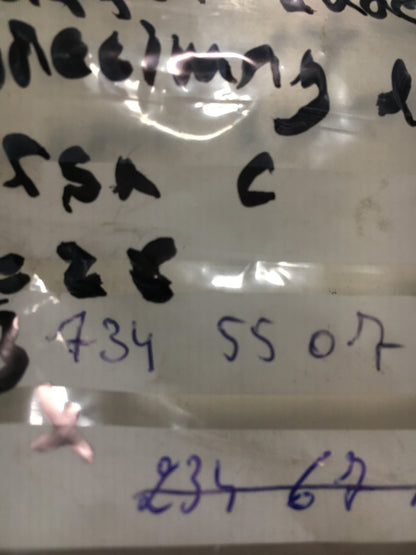 Original Corsa C Befebstigungszapfen Laderaum Abdeckung links NEU