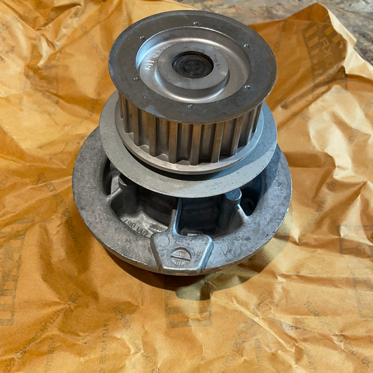Original GM Opel Rekord Manta Kadett Wasserpumpe Neu