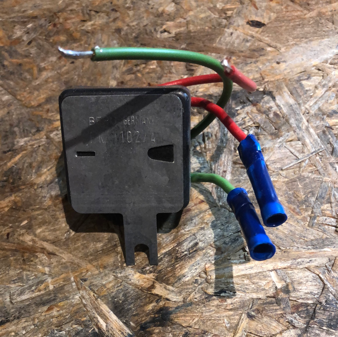Original Opel Corsa A Astra F Entstörer Reinigungsanlage Frontscheibe Neu