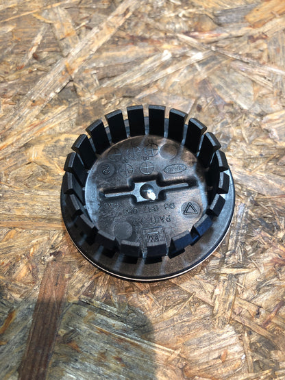 Original GM Chevrolet Cruze Radkappe Nabendeckel Neu