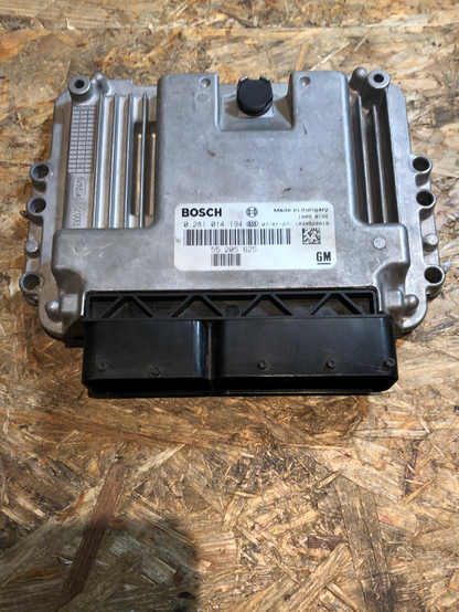 Original GM Opel Zafira Astra H Steuergerät ECU Neu