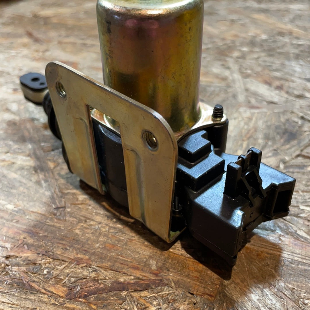 Original GM Opel Rekord E Ascona C Stellmotor Zentralverriegelung Tür vorne Neu