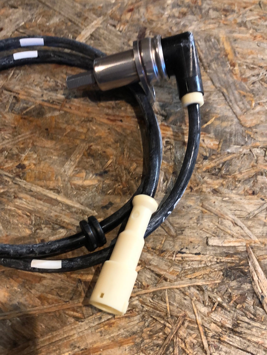 Original GM Opel Kadett E ABS Sensor rechts Neu
