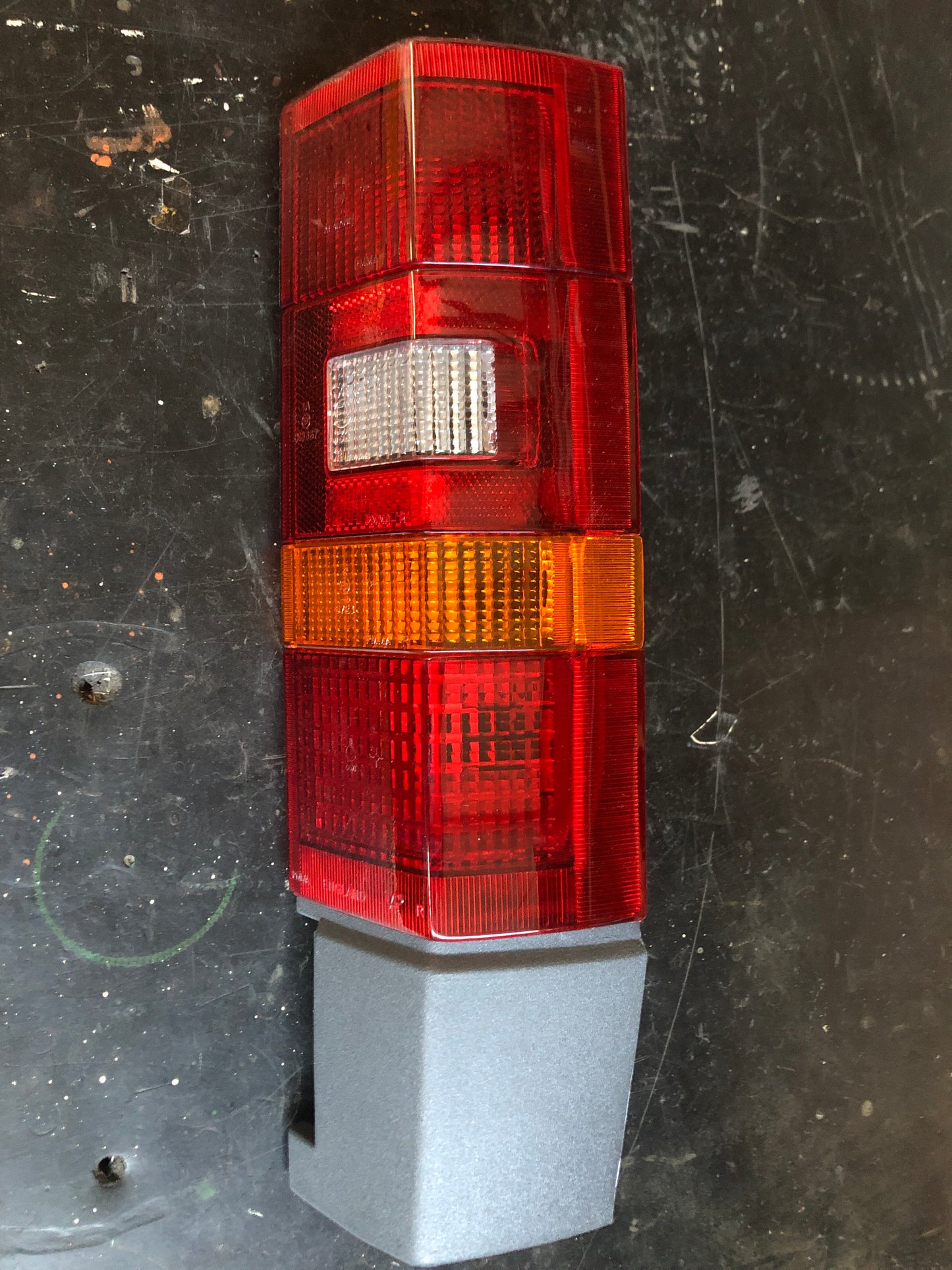 Original GM Opel Kadett E Combo Astra Max Rücklicht komplett rechts Neu