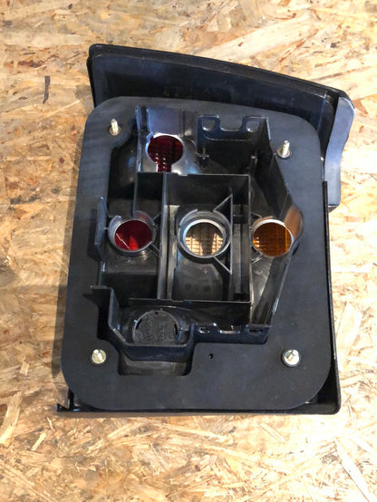 Original Hella VW Jetta 2 Bj. 84 Gehäuse Heckleuchte rechts Neu