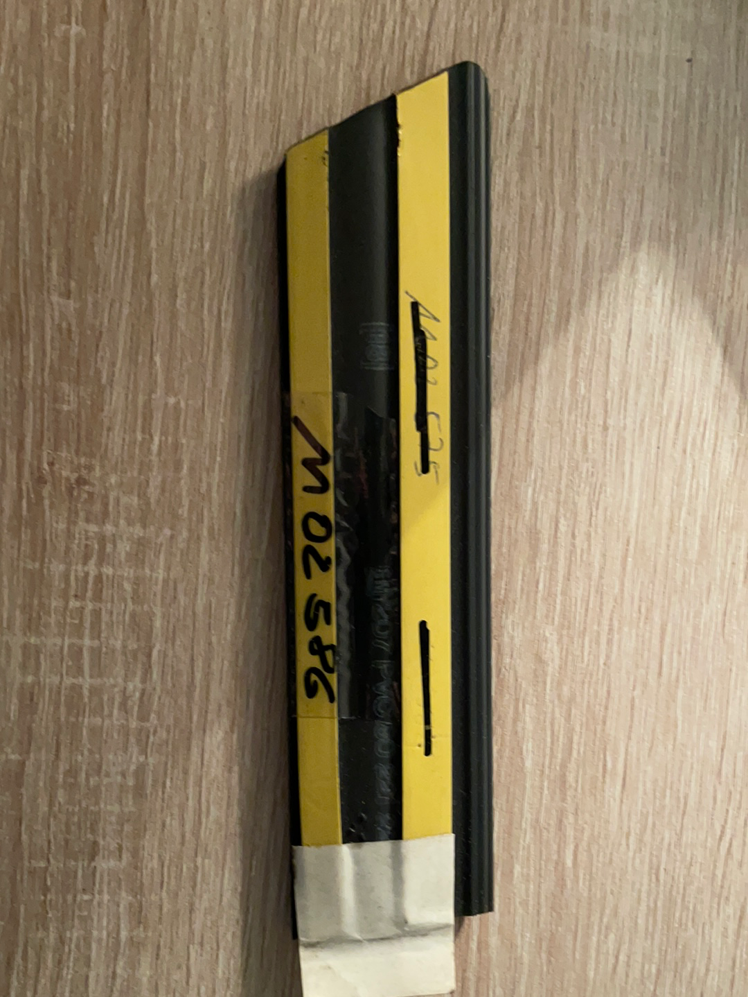 Original GM Opel Kadett E Zierleiste Kotflügel unten blaugrau mit Silberstreifen Neu