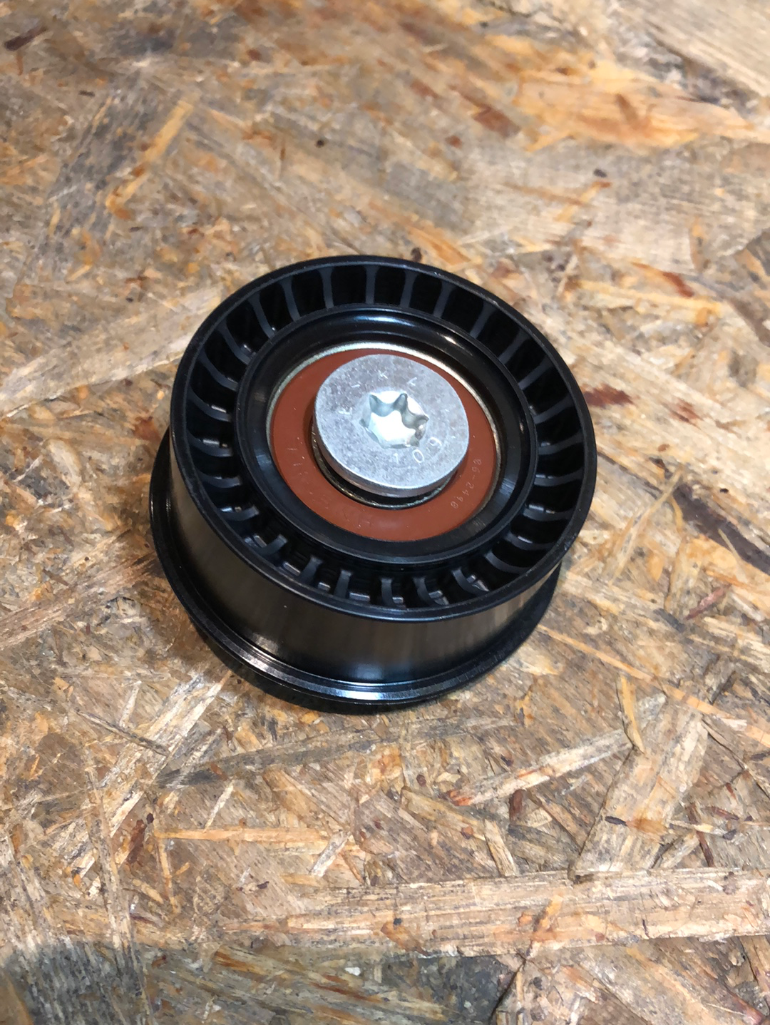 Original GM Opel Astra F Umlenkrolle Zahnriemen Neu