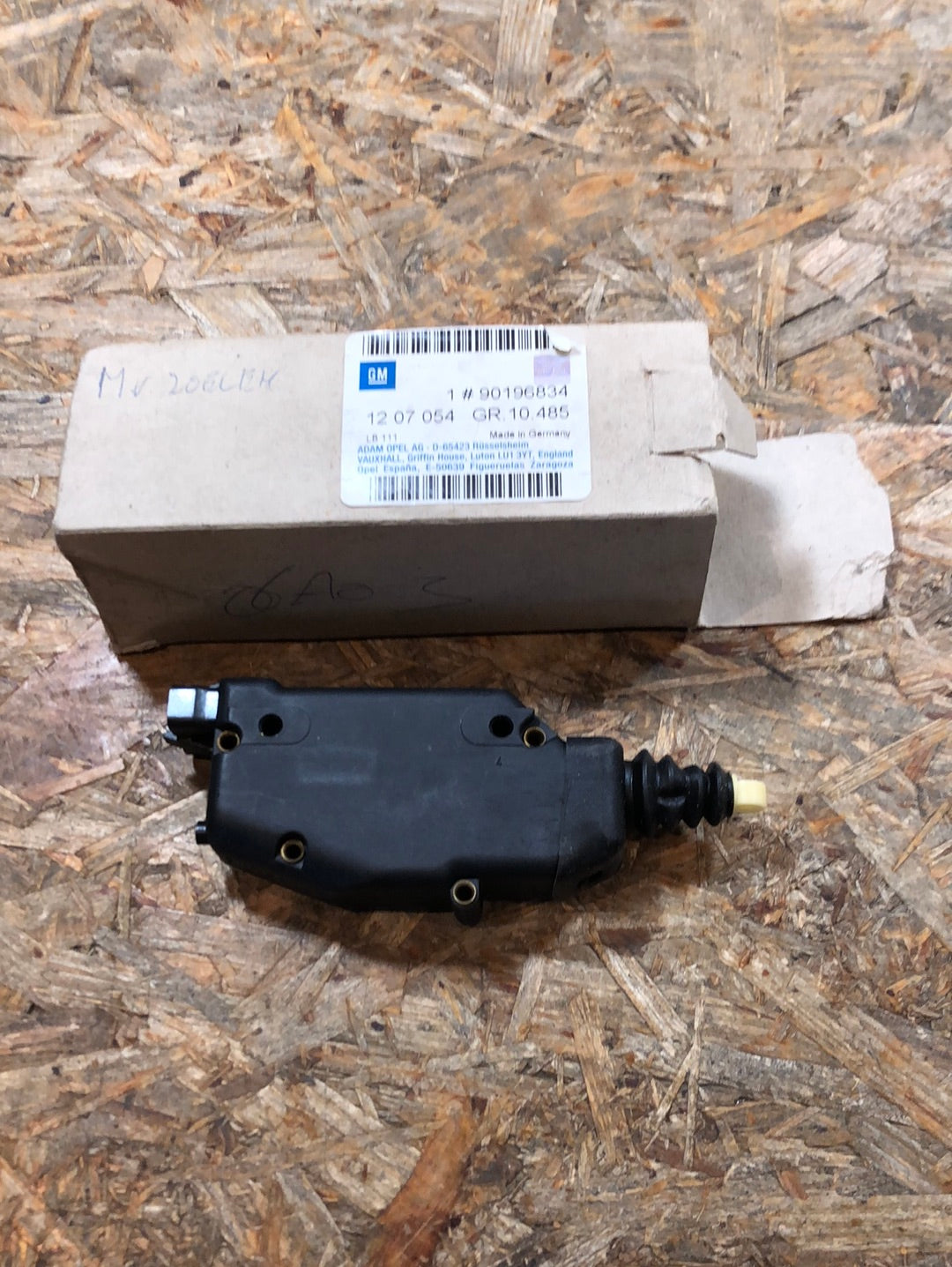 Original GM Opel Corsa A Kadett E Stellmotor Türschloss Neu