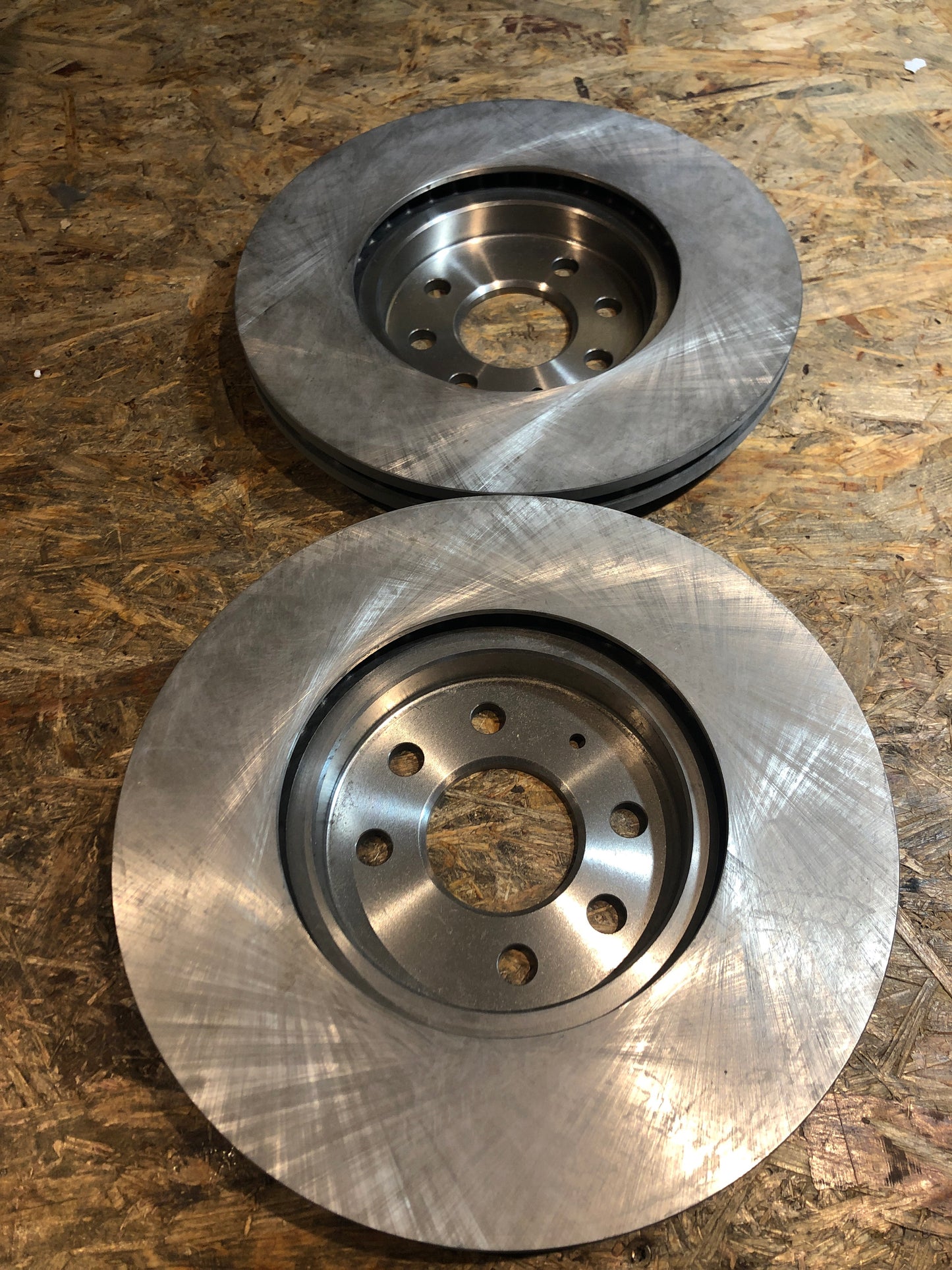 Original GM Opel Combo C Kombi Meriva A Astra H Bremsscheibensatz vorne belüftet Neu