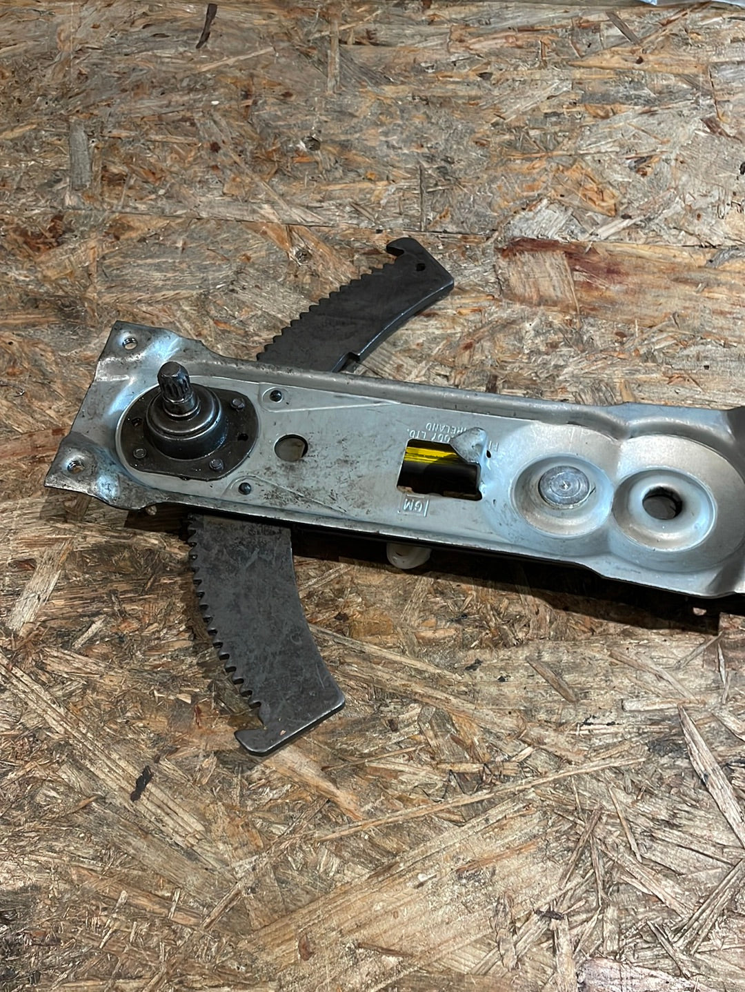 Original GM Opel Ascona C Fensterheber links Fahrertüre Neu