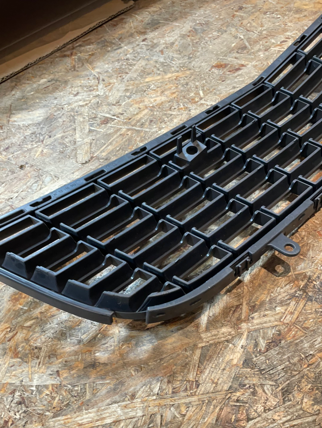 Original GM Opel Astra H Frontgrill Kühlergrill unten Neu