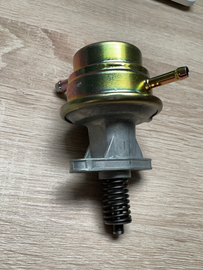 Original GM Opel Kadett E Kraftstoffpumpe Neu