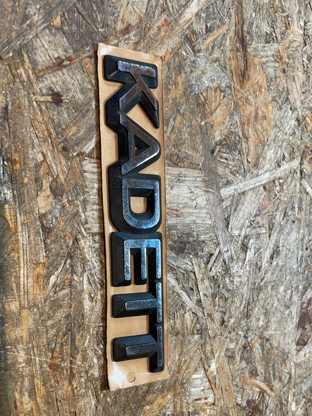 Original GM Opel Kadett Emblem Neu