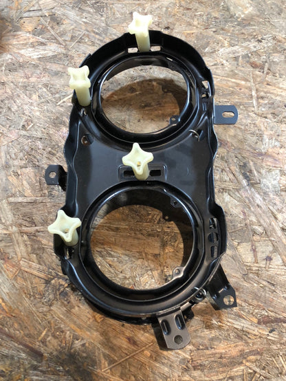 Original VW Passat B1 Typ 32 Audi 80 Tragring Rahmen Scheinwerfer Neu