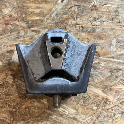 Original GM Opel Kadett D Motorlager Dämpfungsblock vorne links Neu