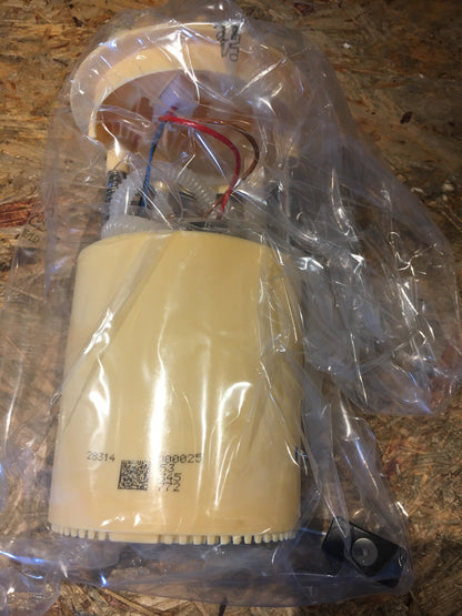 Original Corsa D Benzinpumpe NEU