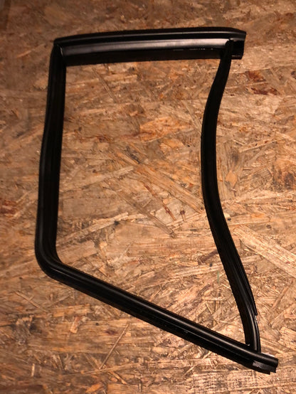 Original GM Opel Kadett E Dichtung Fenster Hintertüre links Neu