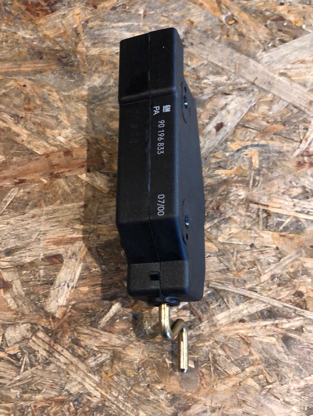 Original GM Opel Corsa B Stellmotor Heckklappe Neu