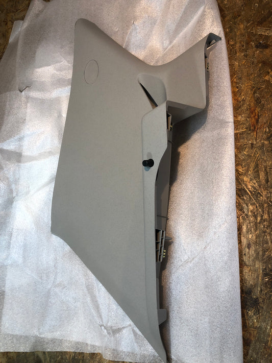Original GM Oldtimer/Youngtimer Verkleidung an Säule Neu