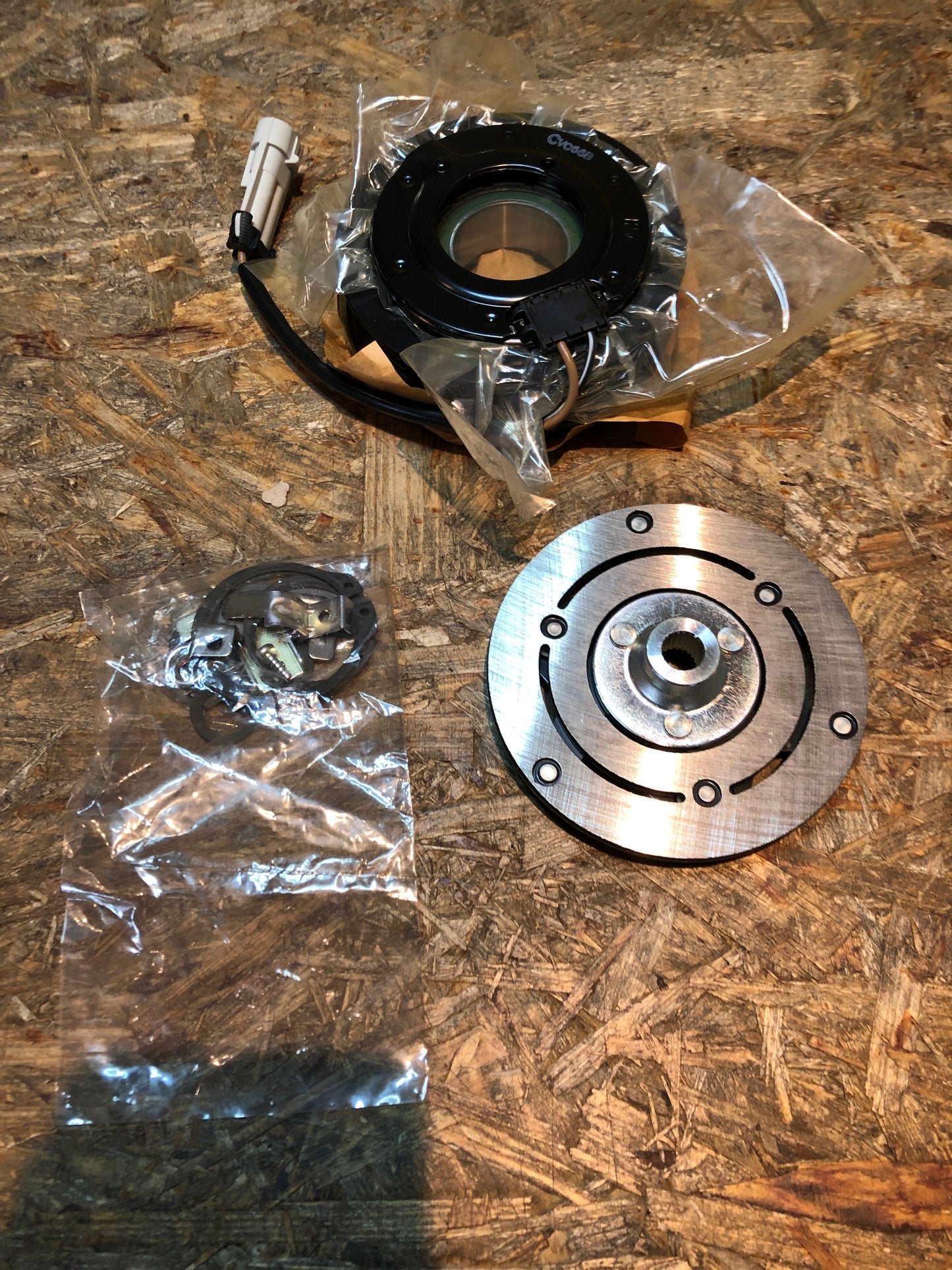 Original GM Opel Corsa C Kupplungs Kompressor Neu