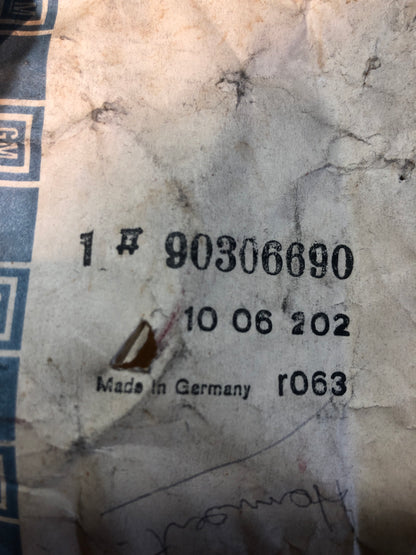 Original GM Opel Kadett E Nabendeckel Neu
