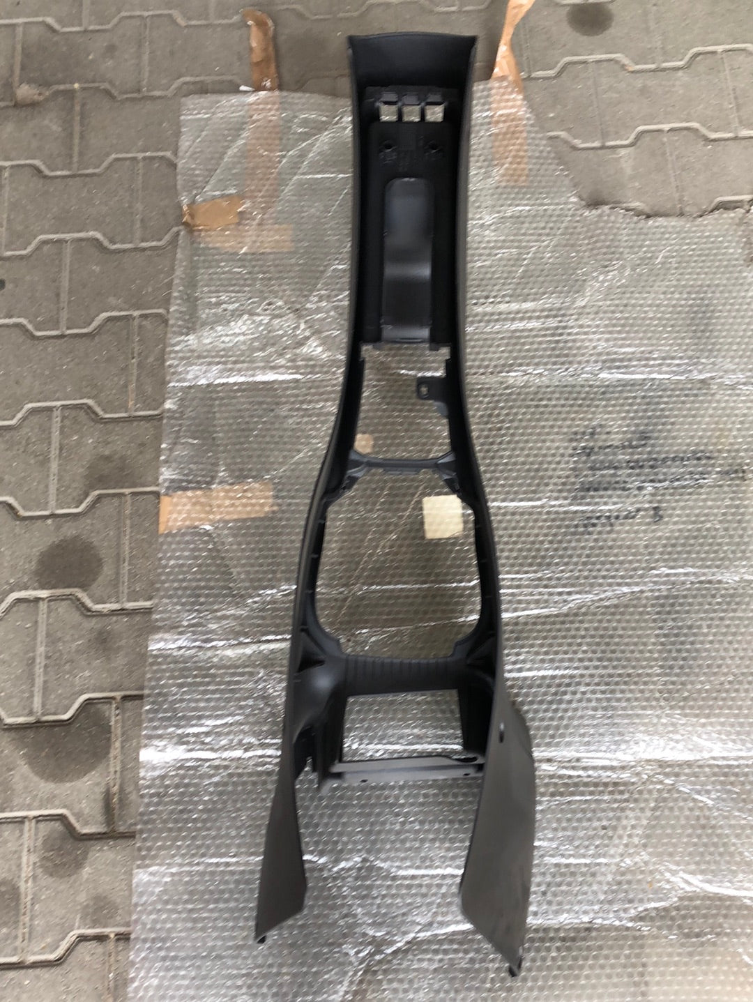 Original GM Opel Vectra B Tunnelkonsole mit Armlehne und Aschenbecher Schwarz Neu