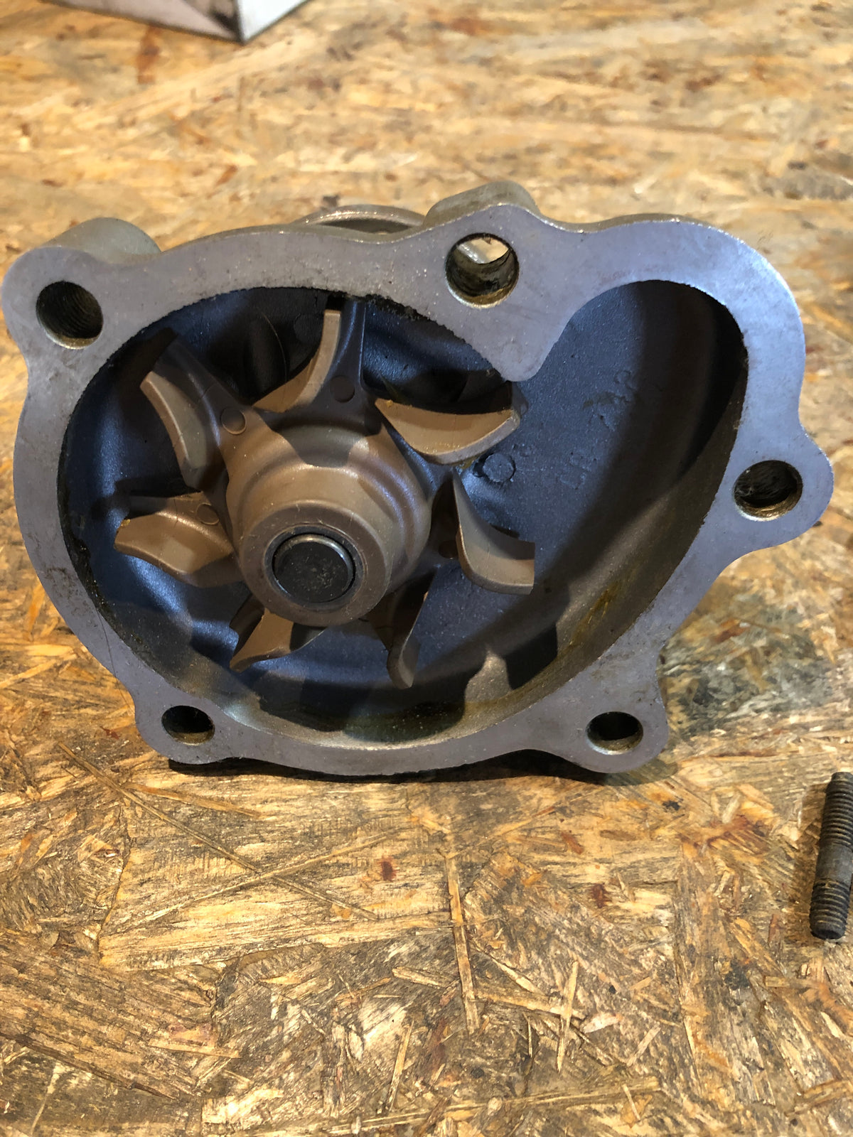 Original GM Opel Astra F bis 97 Vectra A Corsa B Wasserpumpe Neu