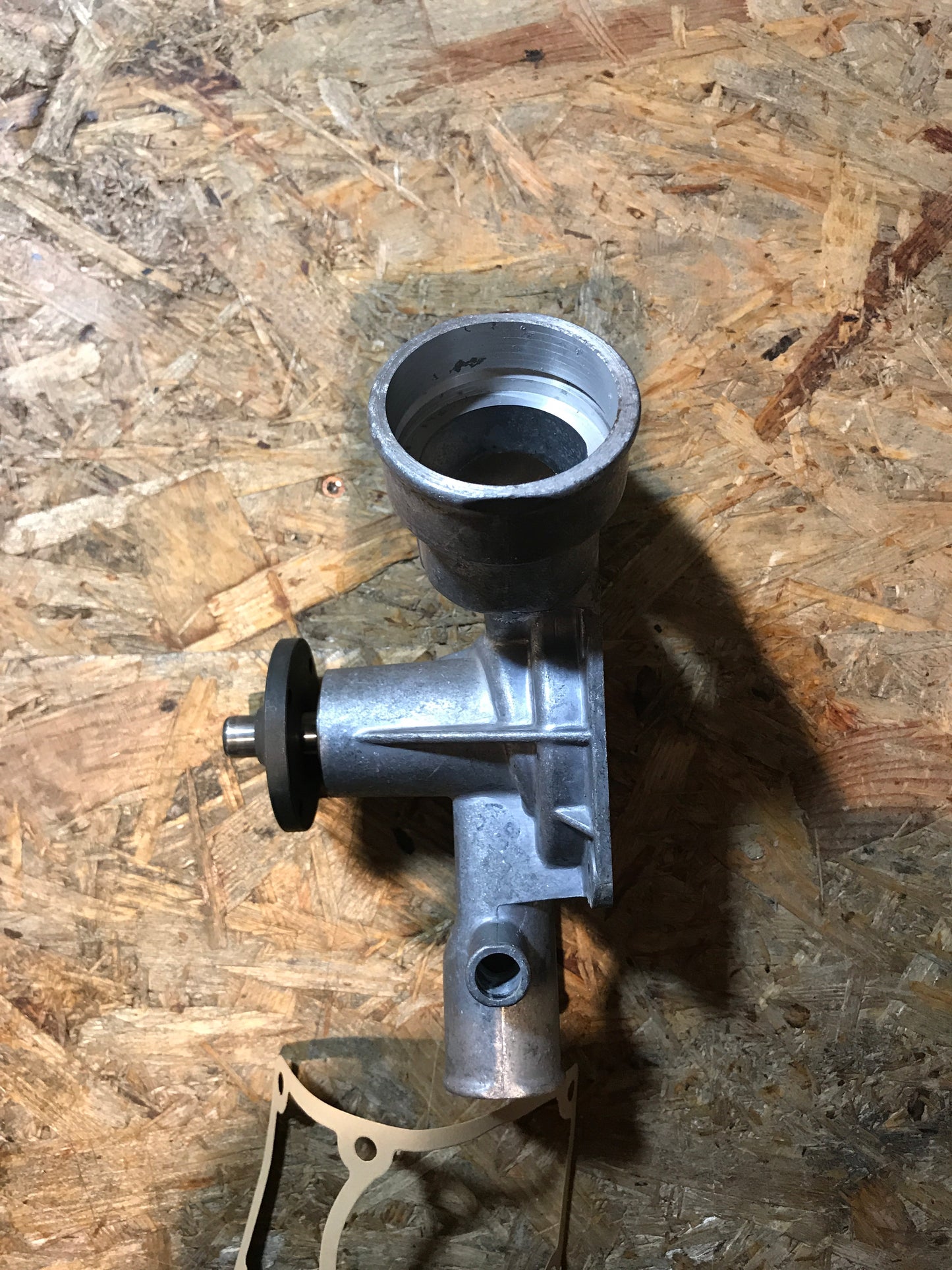 Original Kadett C Manta Ascona A B Wasserpumpe NEU