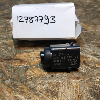 Original Maybach Mercedes Benz PDC-Sensor Ultraschallwandler Neu
