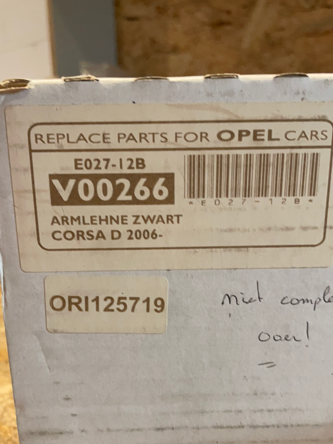 Original GM Opel Corsa D ab Bj. 2006 Mittelarmlehne schwarz Neu