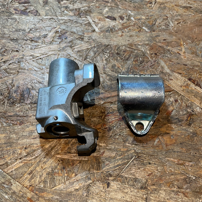 Original GM Opel Rekord E Senator A Lenk- und Zündschlossgehäuse Neu