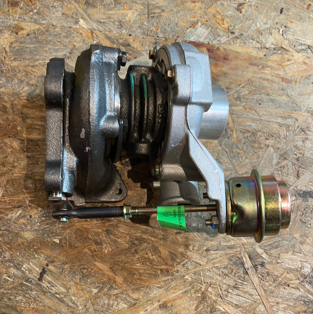 Original GM Opel Omega B X20 DTH 2.0 DTI Turbolader Neu