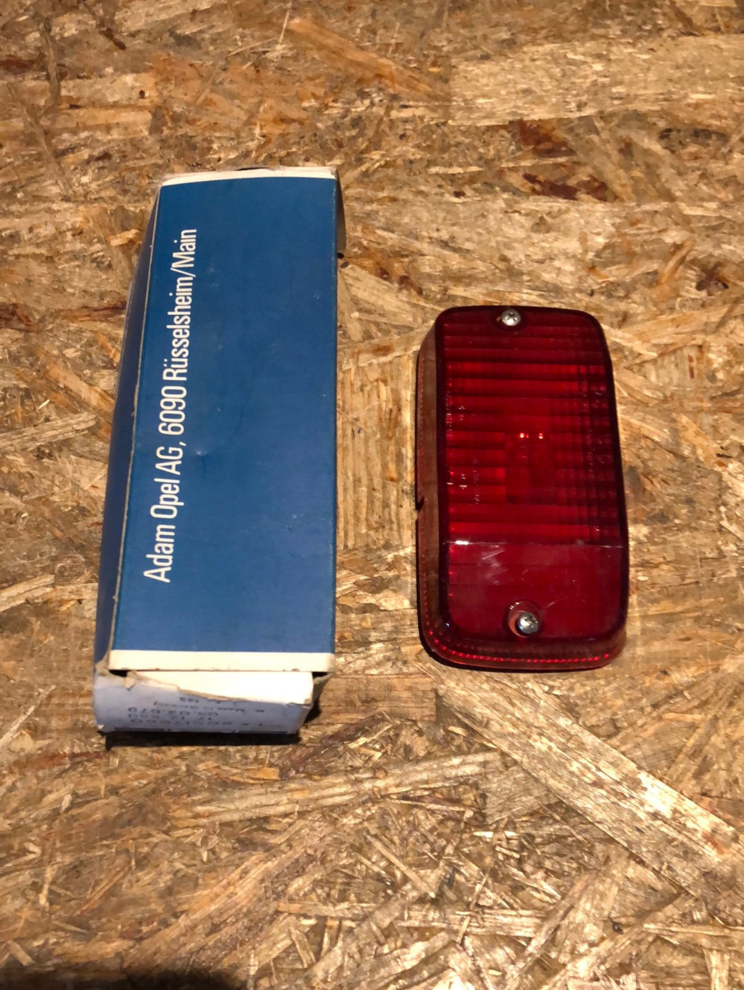 Original GM Opel Kadett E Combo Scheibe Nebelscheinwerfer Neu