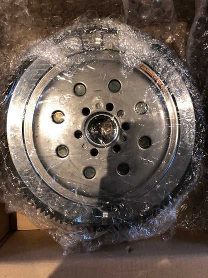Original GM Opel Astra Combo Meriva Schaltgetriebe Schwungrad Neu