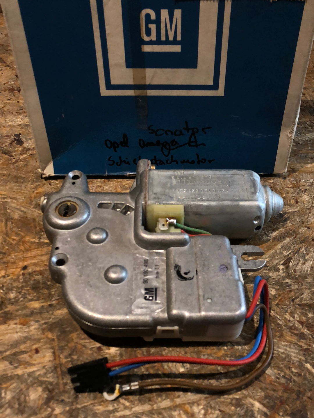 Original GM Opel Senator Schiebedachmotor Neu