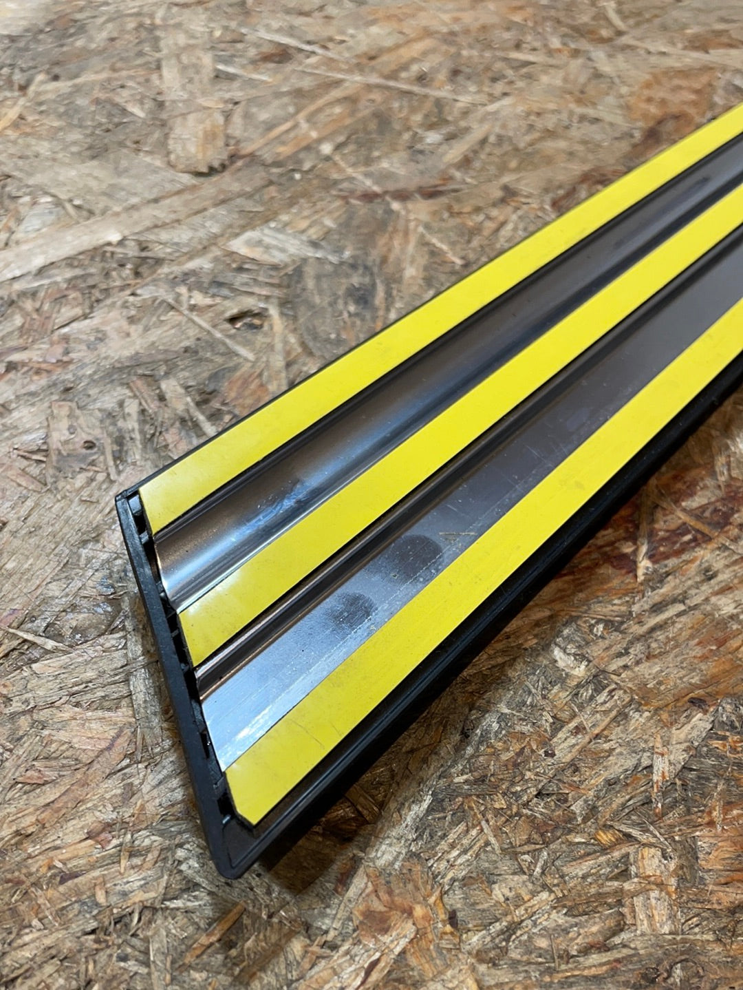 Original GM Opel Vectra A Schutzzierleiste hinten rechts Neu