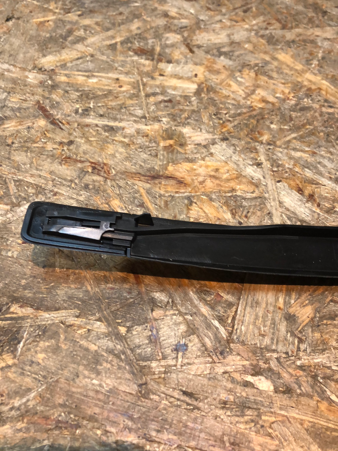 Original GM Opel Astra J Zierleiste Frontscheibe rechts Neu
