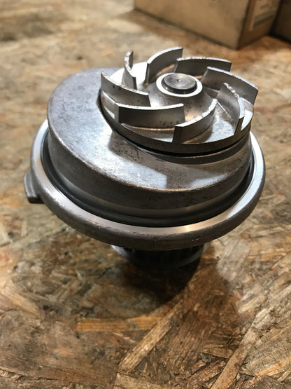 Original Opel Astra Cavalier Frontera Omega 18/20 C20NE Wasserpumpe NEU