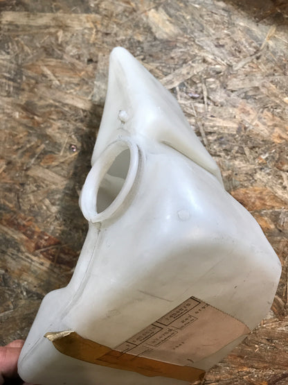 Original Opel Rekord E Senator A Monza Wischwasserbehälter NEU