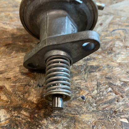 Original GM Opel Kadett B Olympia A Rekord B/C Benzinpumpe mit Flansch Neu