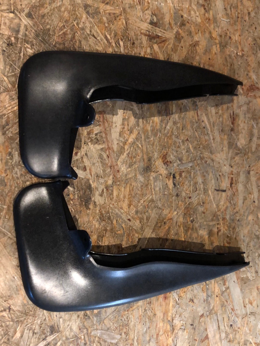 Original GM Opel Astra F Bj. 94-98 Satz Schmutzfänger hinten Neu