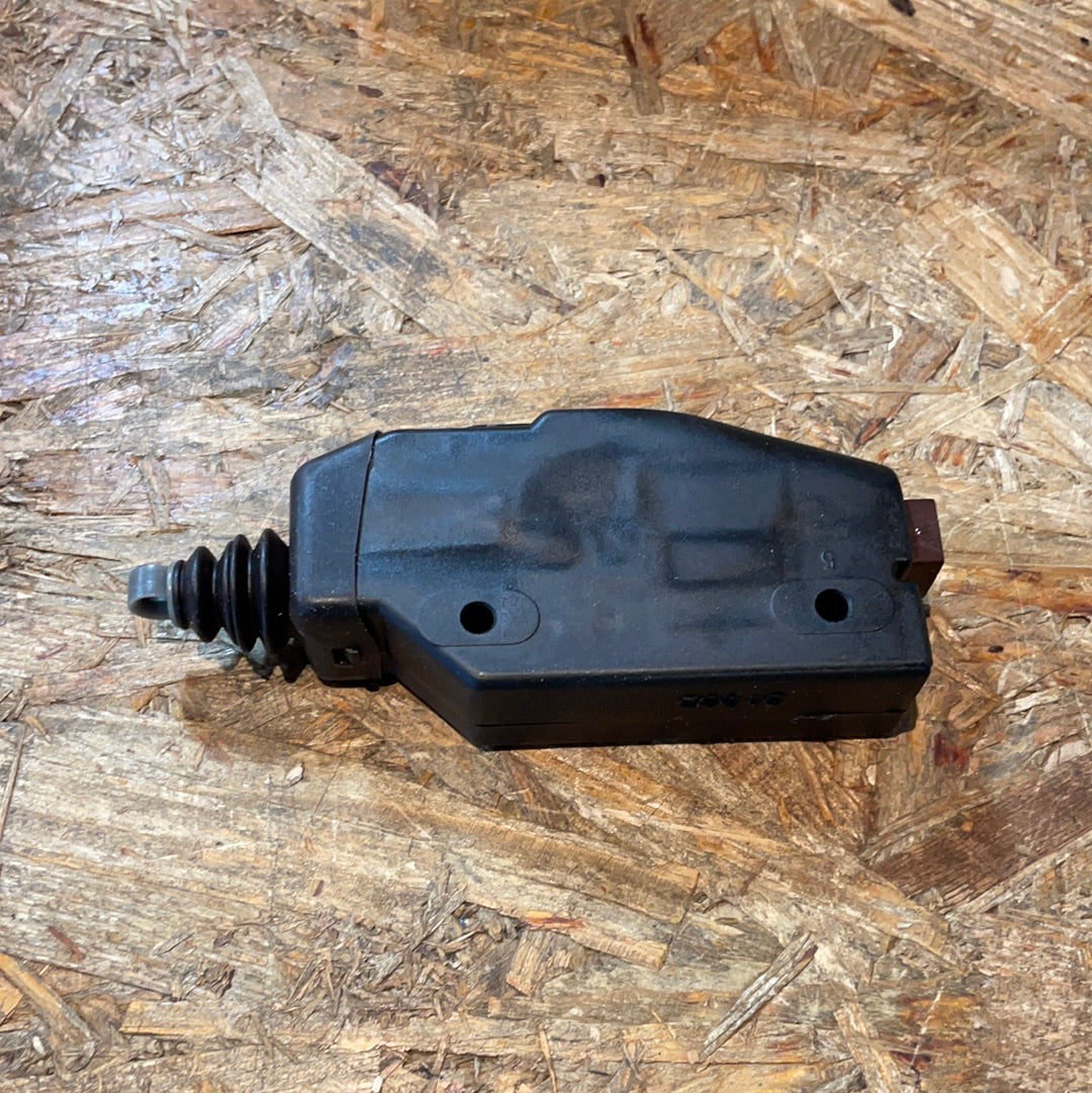 Original GM Opel Omega B Corsa A/B Tigra A Kadett E Verstärker Zentralverriegelung Neu