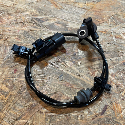 Original GM Opel Astra J Cascada Insignia Ampera Chevrolet Cruze ABS-Sensor hinten Neu