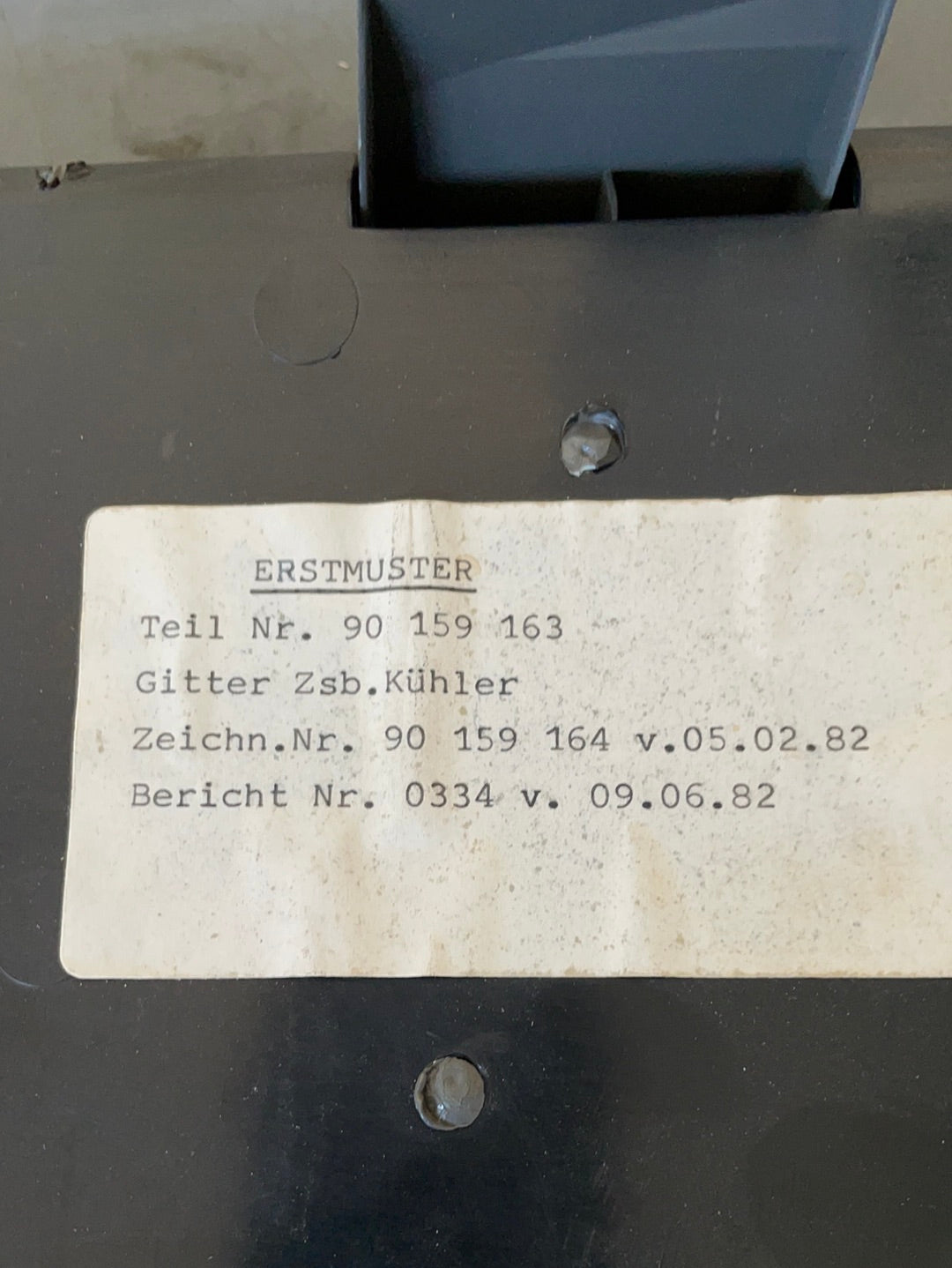 Original GM Opel Ascona C Verkleidungsgitter vorne Neu