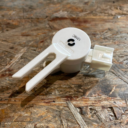 Original GM Opel Astra J Bremslichtschalter Neu