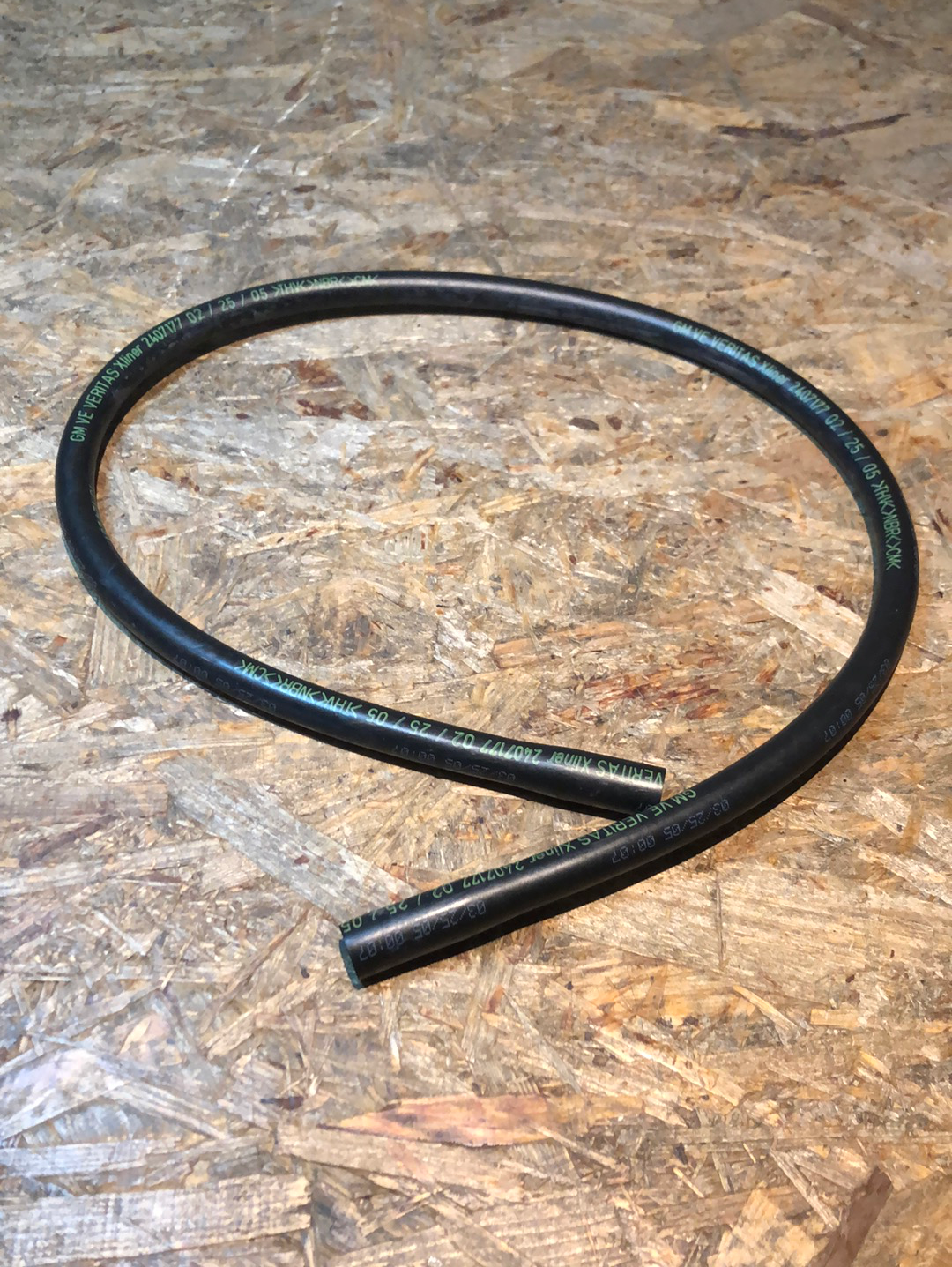 Original GM Opel Astra G Zafira A Schlauch Tankentlüftung Neu