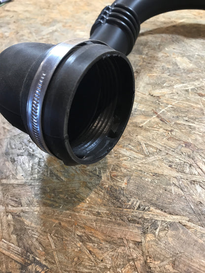 Original Opel Vivaro A 2.5 DTI Renault Trafic 2.5 Nissan Primastar Ladeluftkühlerschlauch zwischen Kühler an Adapter NEU